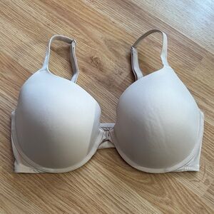 VS Pink Wear Everywhere T-Shirt Bra ✨ 38DD